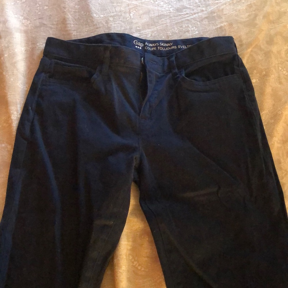 Gap Blue Jeans ( PRICE NEGOTIABLE!!!)